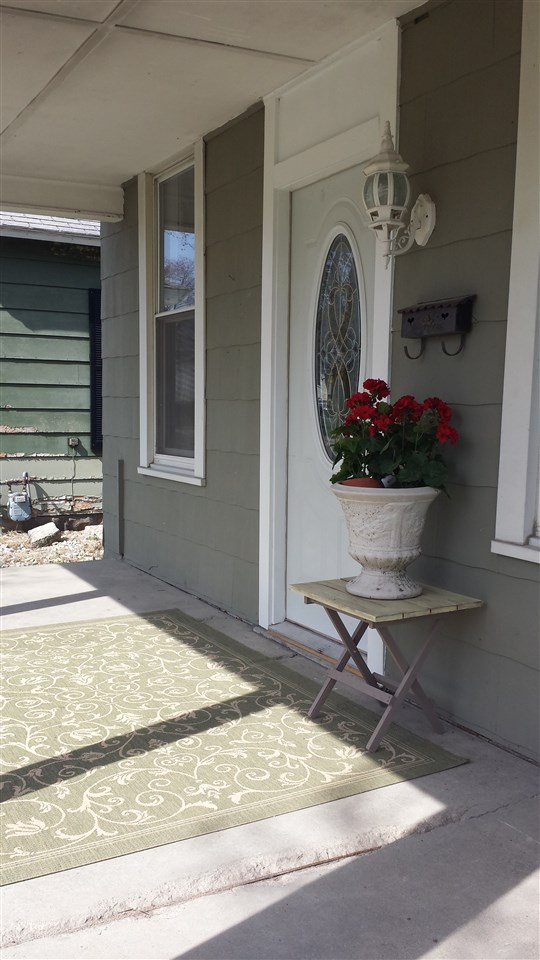 814 North 3rd Street Decatur, IN 46733 - Photo 2 of 25