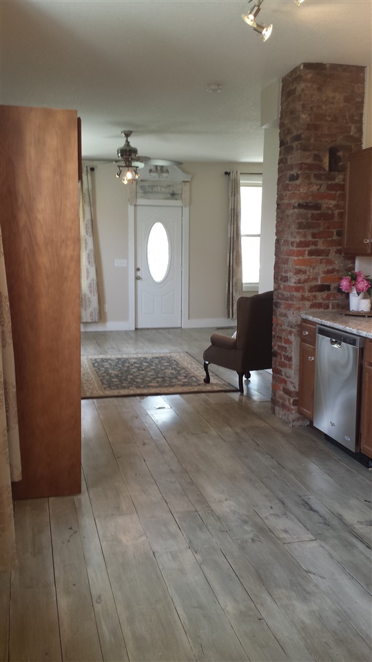 814 North 3rd Street Decatur, IN 46733 - Photo 5 of 25