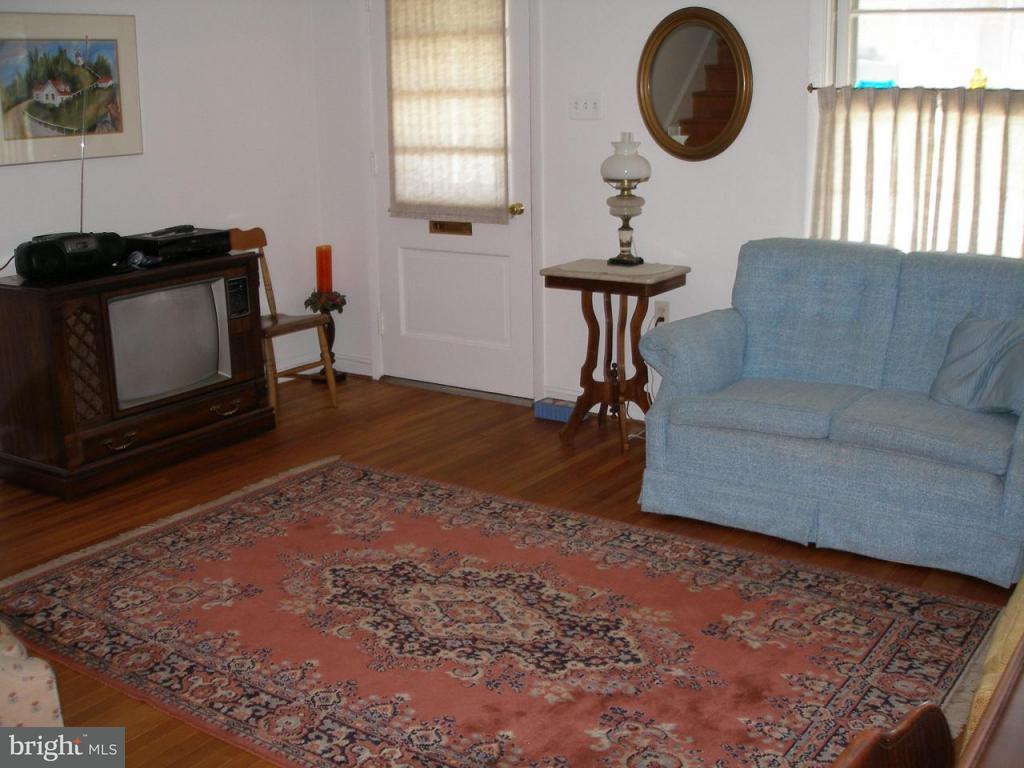 141 Riverside Avenue Lancaster, PA 17602 - Photo 6 of 9 Gallery Image 6