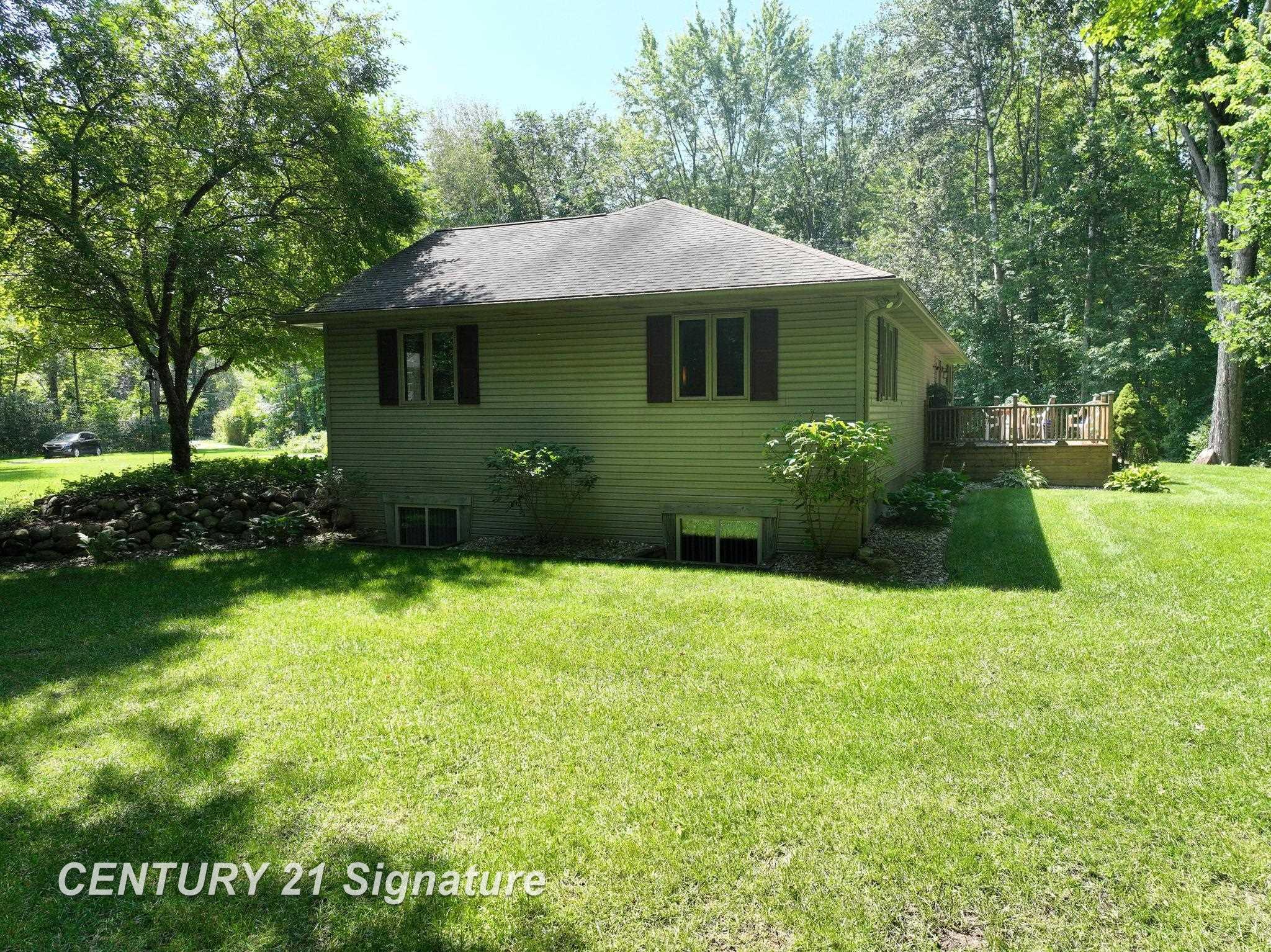 2617 East Mier Road Midland, MI 48642 - Photo 3 of 43