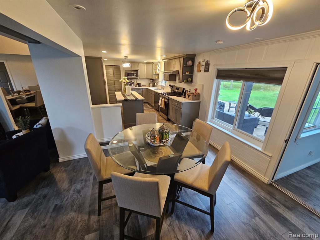 25931 Power Road Farmington, MI 48336 - Photo 9 of 24