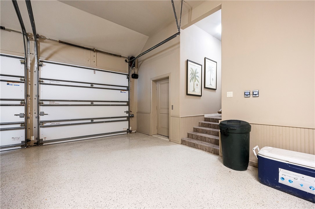 13806 Captains Row Corpus Christi, TX 78418 - Photo 36 of 40 a view of an empty room with cabinet