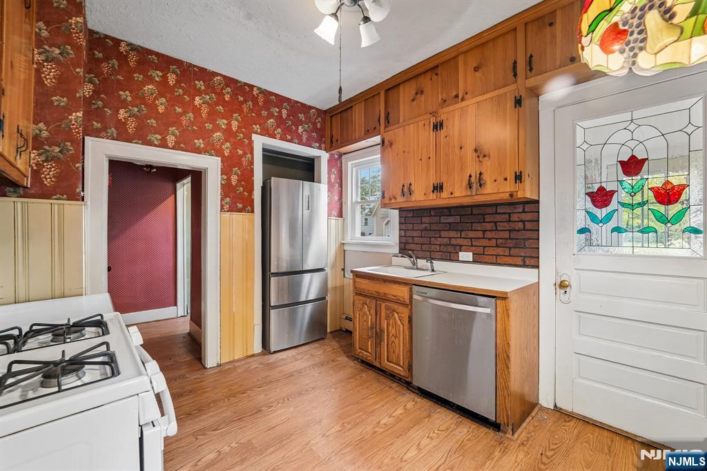 46 Schraalenburgh Road Haworth, NJ 07641 - Photo 18 of 42 Gallery Image 18