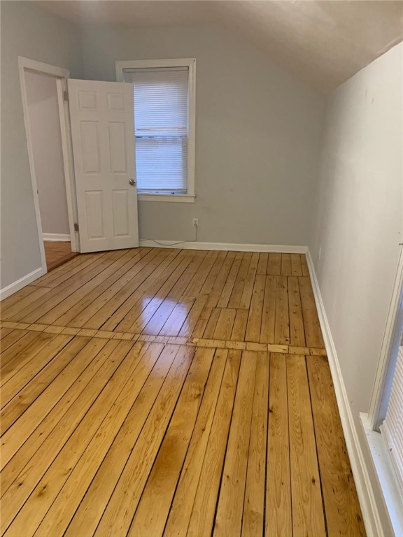 127 Ruggles Street Providence, RI 02908 - Photo 4 of 14 Gallery Image 4
