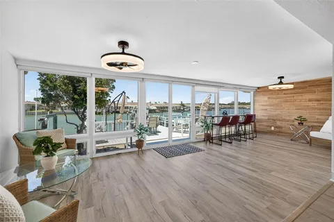 $489,000 | 555 Boca Ciega Point Boulevard South, Unit 555, St. Petersburg, FL 33708
