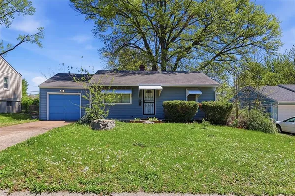 $170,000 | 2305 South Crescent Avenue, Independence, MO 64052