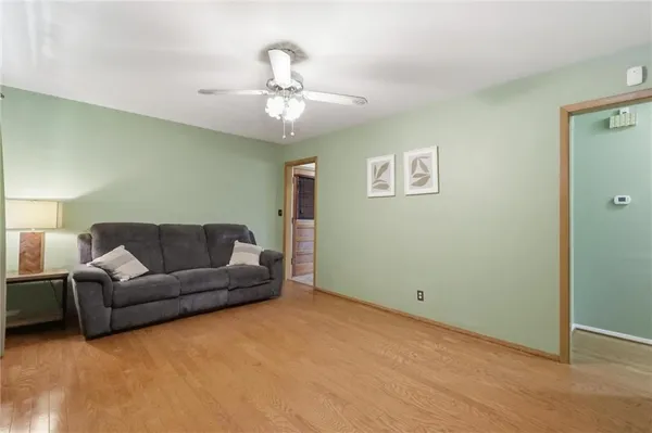 $170,000 | 2305 South Crescent Avenue, Independence, MO 64052