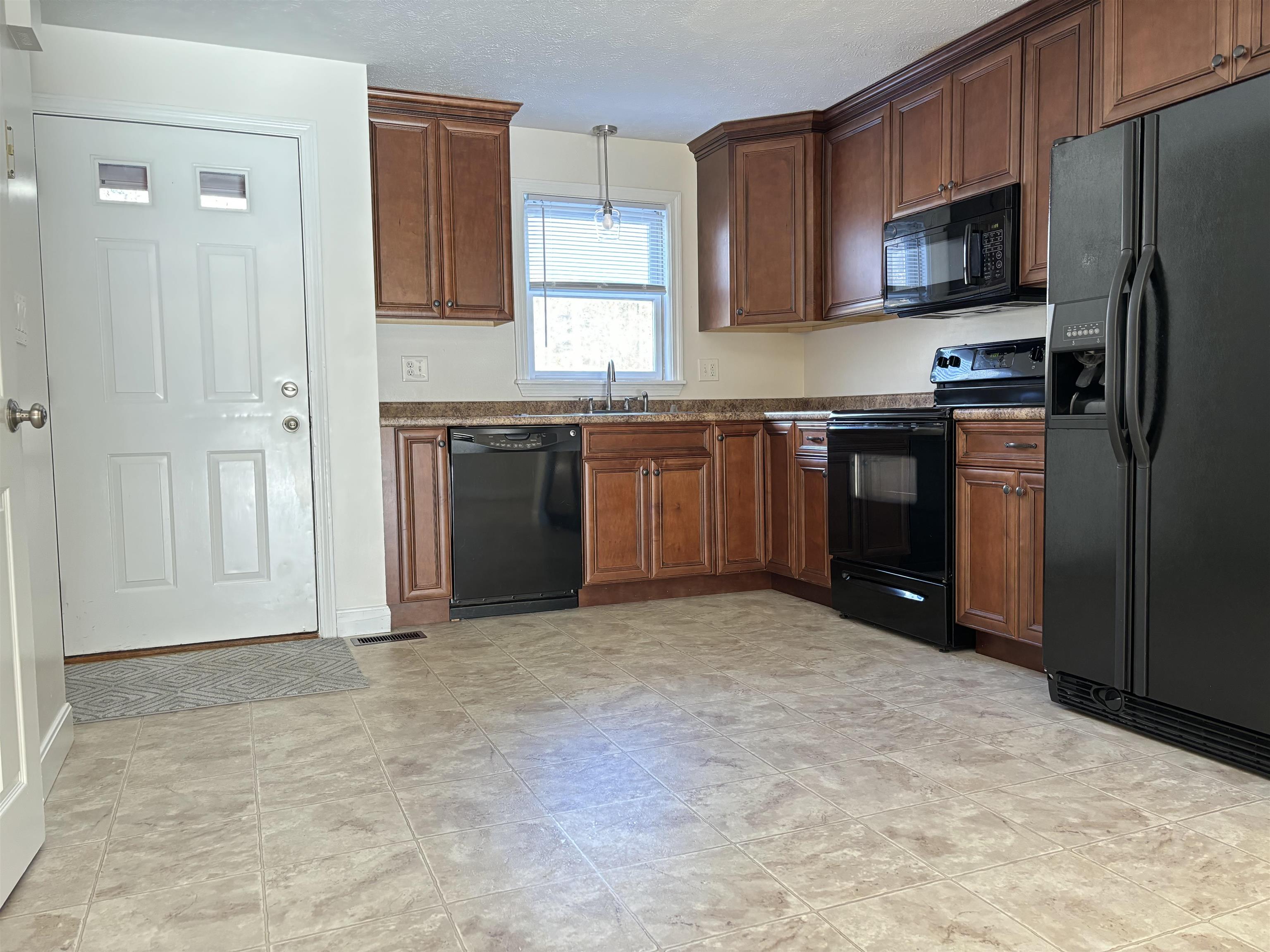 1400 Turnpike Road, Unit 3 New Ipswich, NH 03071 - Photo 11 of 18