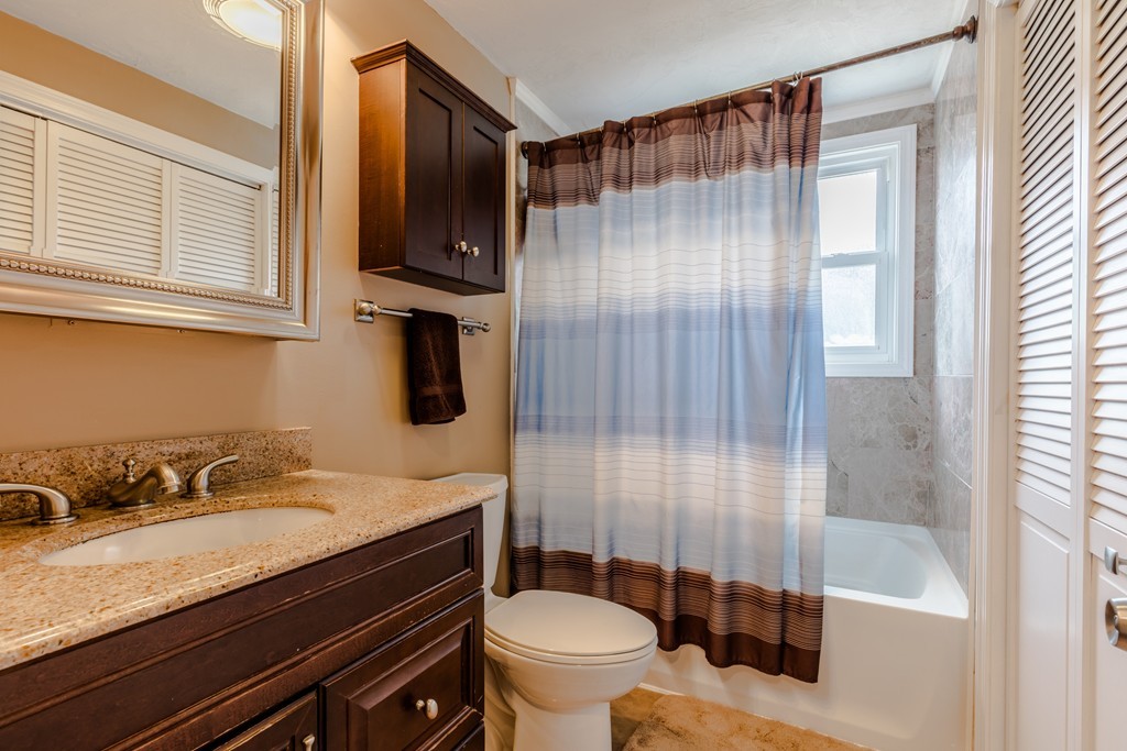 51 Elizabeth Road Billerica, MA 01821 - Photo 8 of 16