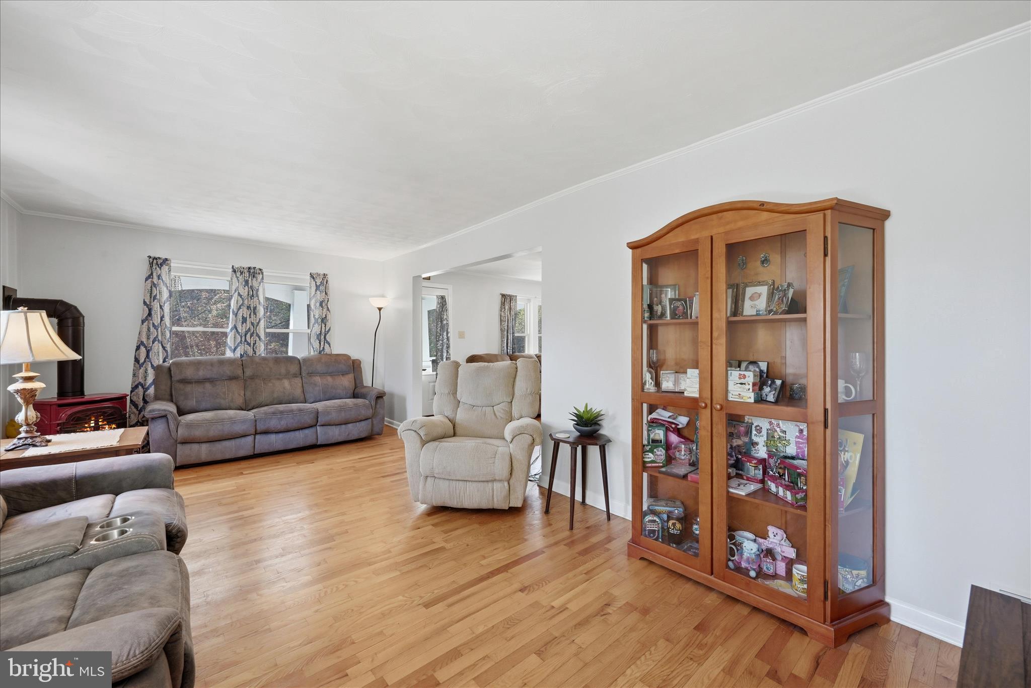 1239 Cedar Grove Road Winchester, VA 22603 - Photo 21 of 67 Living Room is expansive and bright!