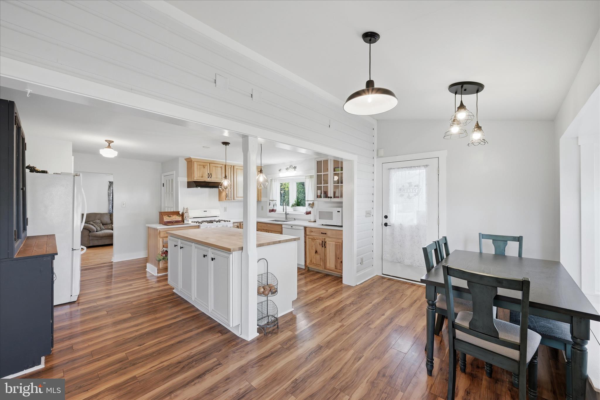 1239 Cedar Grove Road Winchester, VA 22603 - Photo 25 of 67 Kitchen is open and inviting