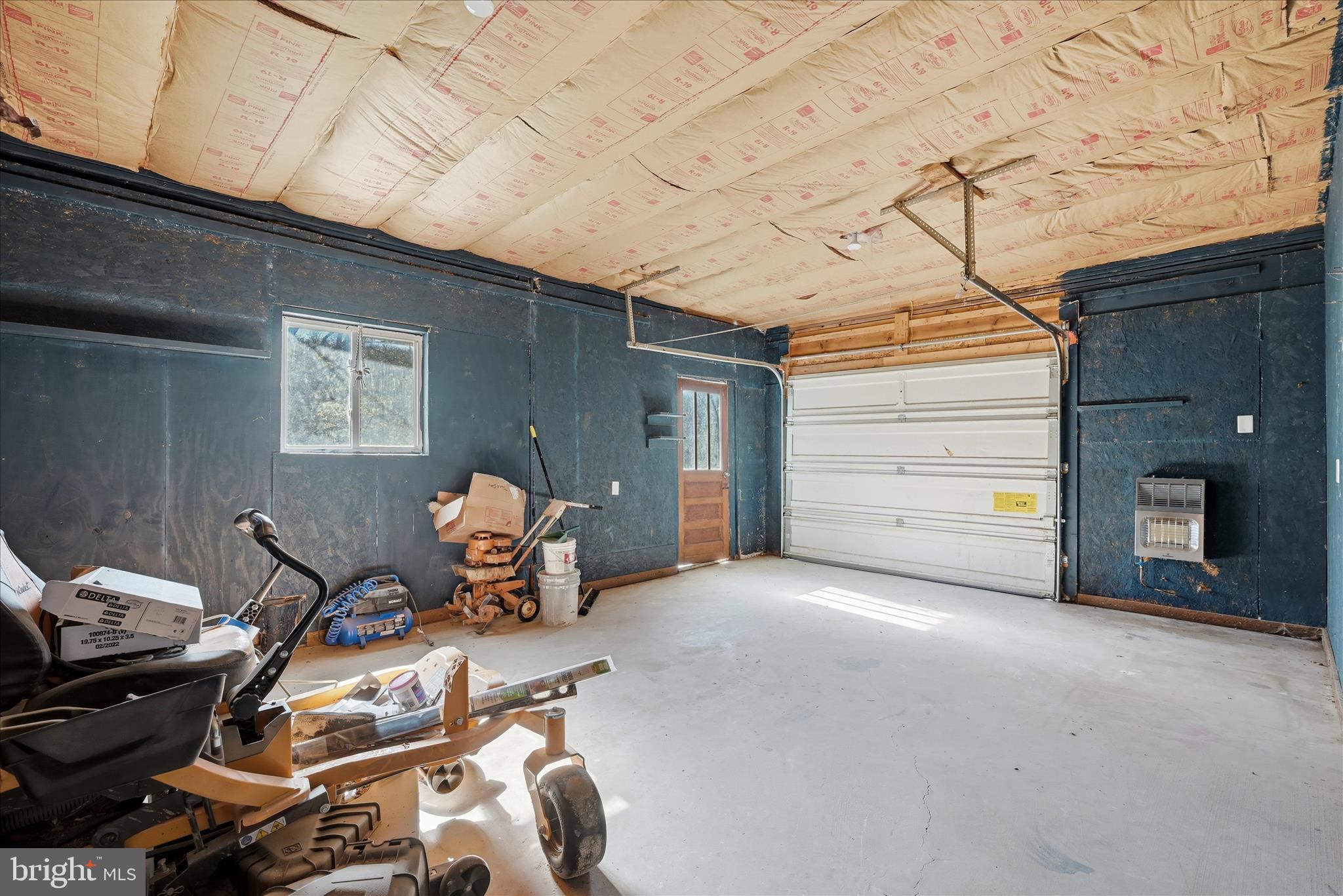 1239 Cedar Grove Road Winchester, VA 22603 - Photo 58 of 67 Garage Interior bay 1 w/propane heat!