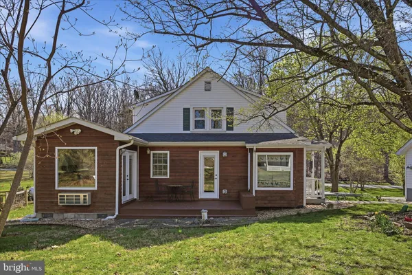 $575,000 | 1239 Cedar Grove Road, Winchester, VA 22603