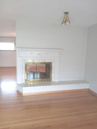 901 Tomawadee Drive Park Ridge, IL 60068 - Photo 7 of 33 Gallery Image 7