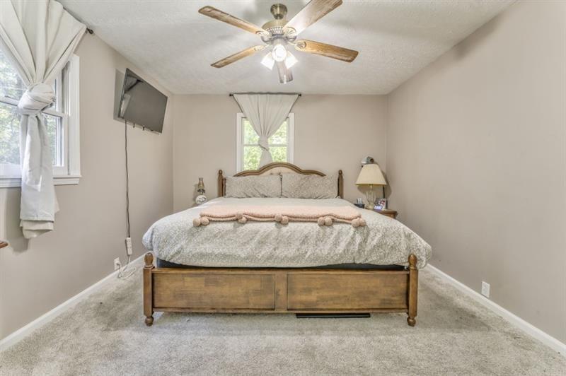 111 Sylvan Drive Calhoun, GA 30701 - Photo 14 of 34