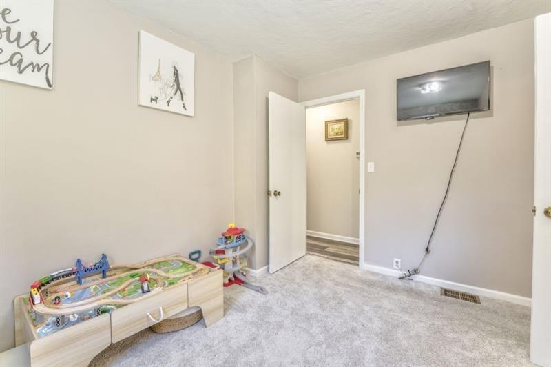 111 Sylvan Drive Calhoun, GA 30701 - Photo 17 of 34