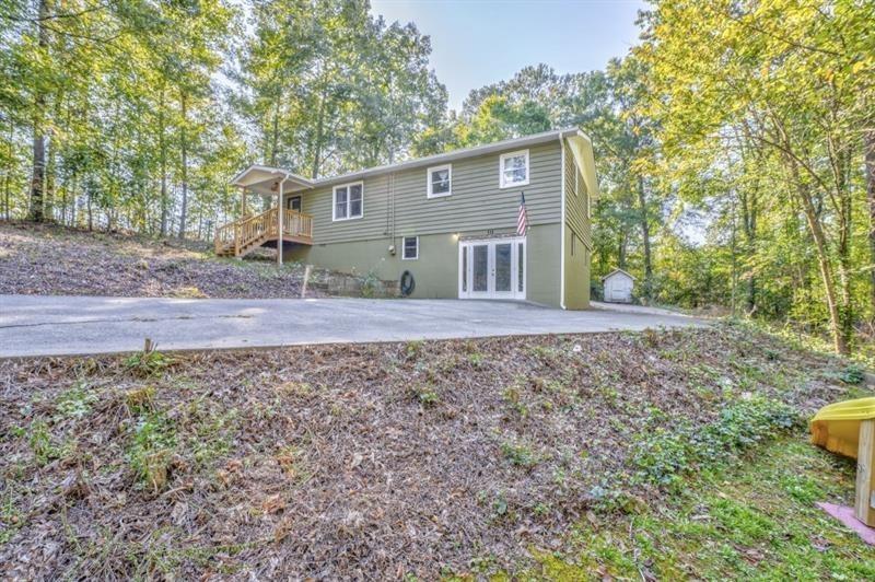 111 Sylvan Drive Calhoun, GA 30701 - Photo 24 of 34