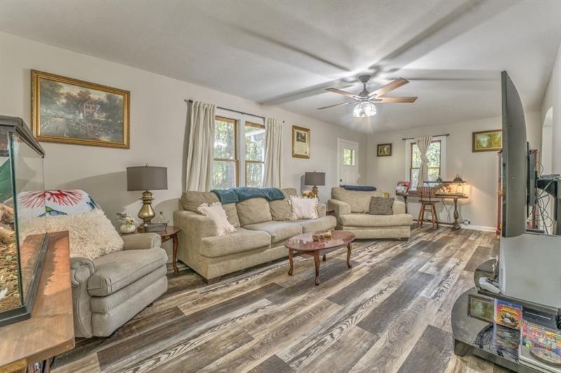 111 Sylvan Drive Calhoun, GA 30701 - Photo 5 of 34