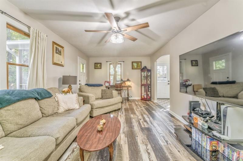 111 Sylvan Drive Calhoun, GA 30701 - Photo 6 of 34