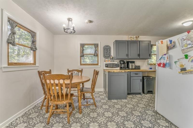 111 Sylvan Drive Calhoun, GA 30701 - Photo 7 of 34