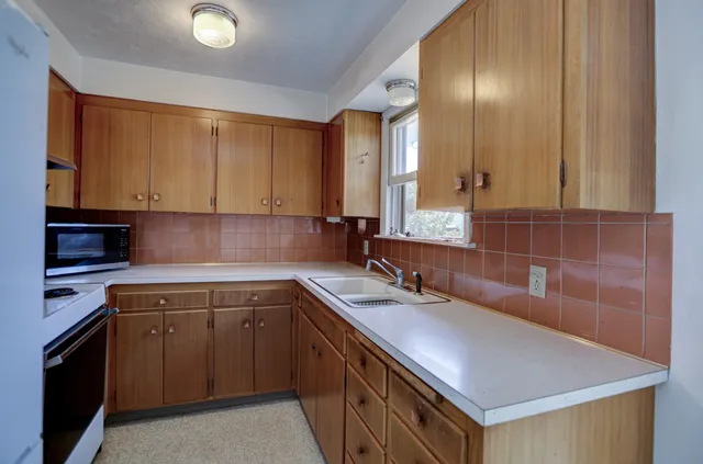 $335,000 | 1902 North Ely Road, Spokane Valley, WA 99212