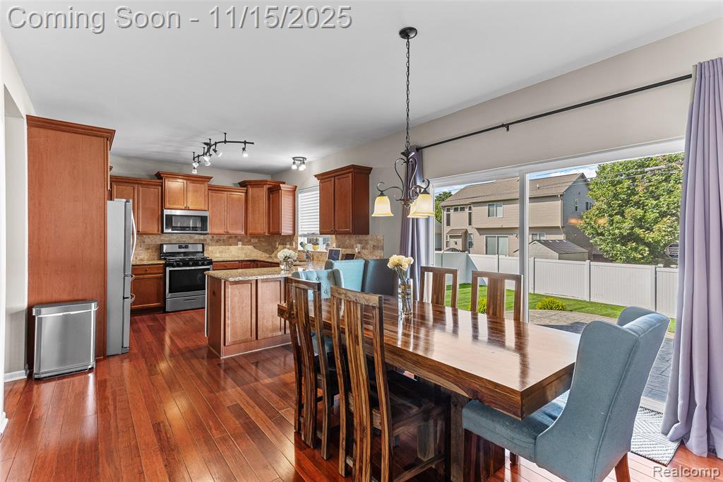 2914 Hartline Drive Rochester Hills, MI 48309 - Photo 11 of 43
