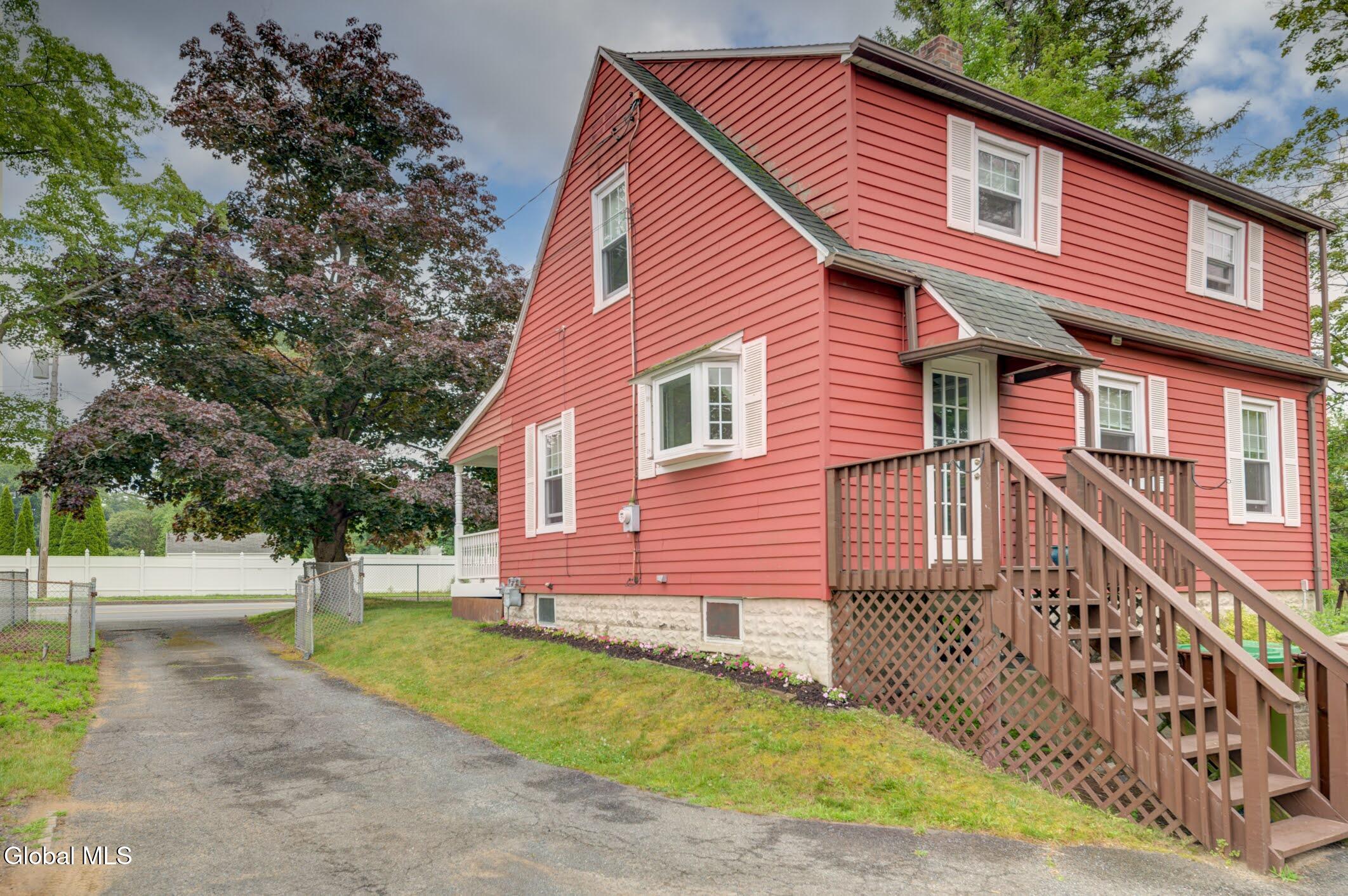 221 Schoolhouse Road Guilderland, NY 12203 - Photo 3 of 51 4-221 Schoolhouse