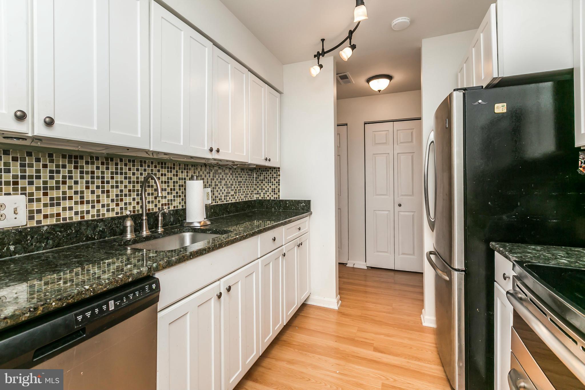 8501 Falls Run Road, Unit L Ellicott City, MD 21043 - Photo 5 of 24 Extra Space w/o the W/D!