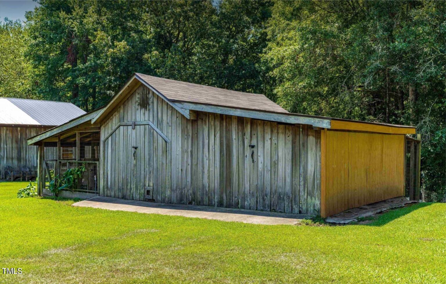 549 H Norris Road Clayton, NC 27520 - Photo 18 of 23 18_57410006_6_1718897577
