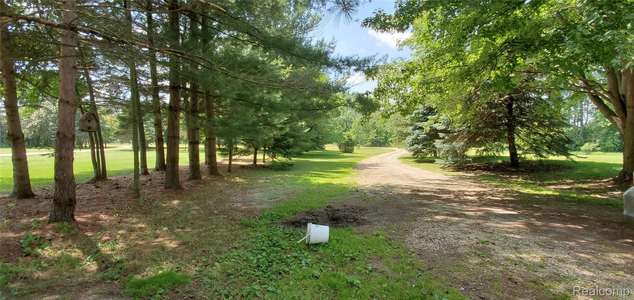7210 North Gregory Road Fowlerville, MI 48836 - Photo 24 of 38 20190701_145644.jpg