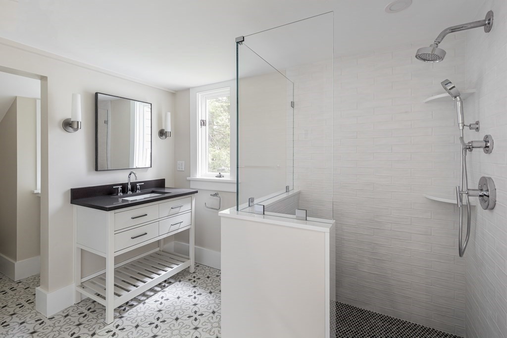 34 Silver Hill Road Weston, MA 02493 - Photo 16 of 32 Gallery Image 16