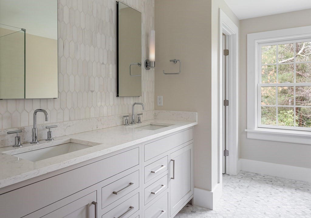 34 Silver Hill Road Weston, MA 02493 - Photo 21 of 32 Gallery Image 21