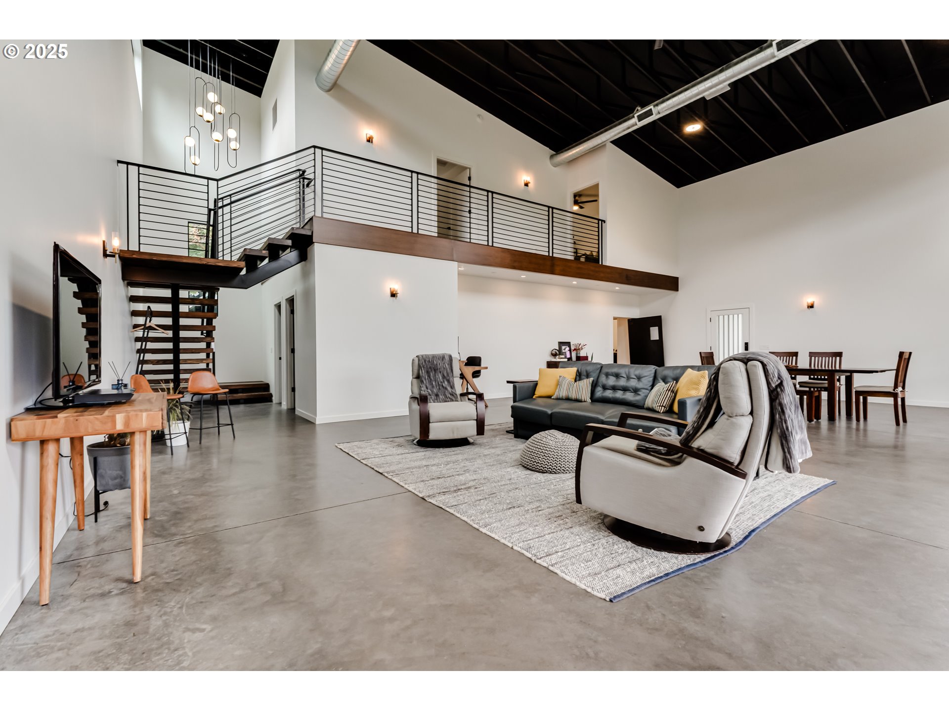 24247 Vaughn Road Veneta, OR 97487 - Photo 34 of 48