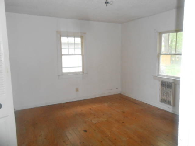 1333 Florida Street Chattanooga, TN 37421 - Photo 4 of 6 8