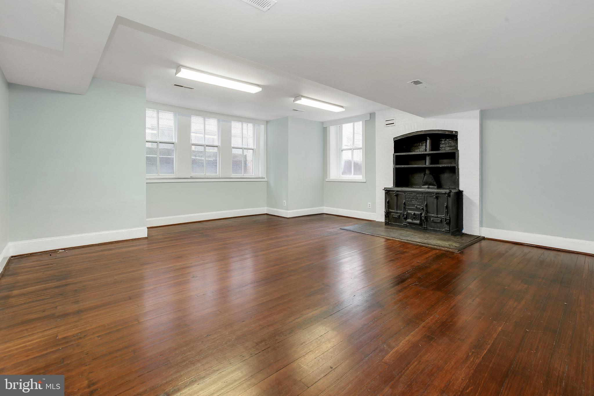 10 West Madison Street, Unit 1 Baltimore, MD 21201 - Photo 1 of 47