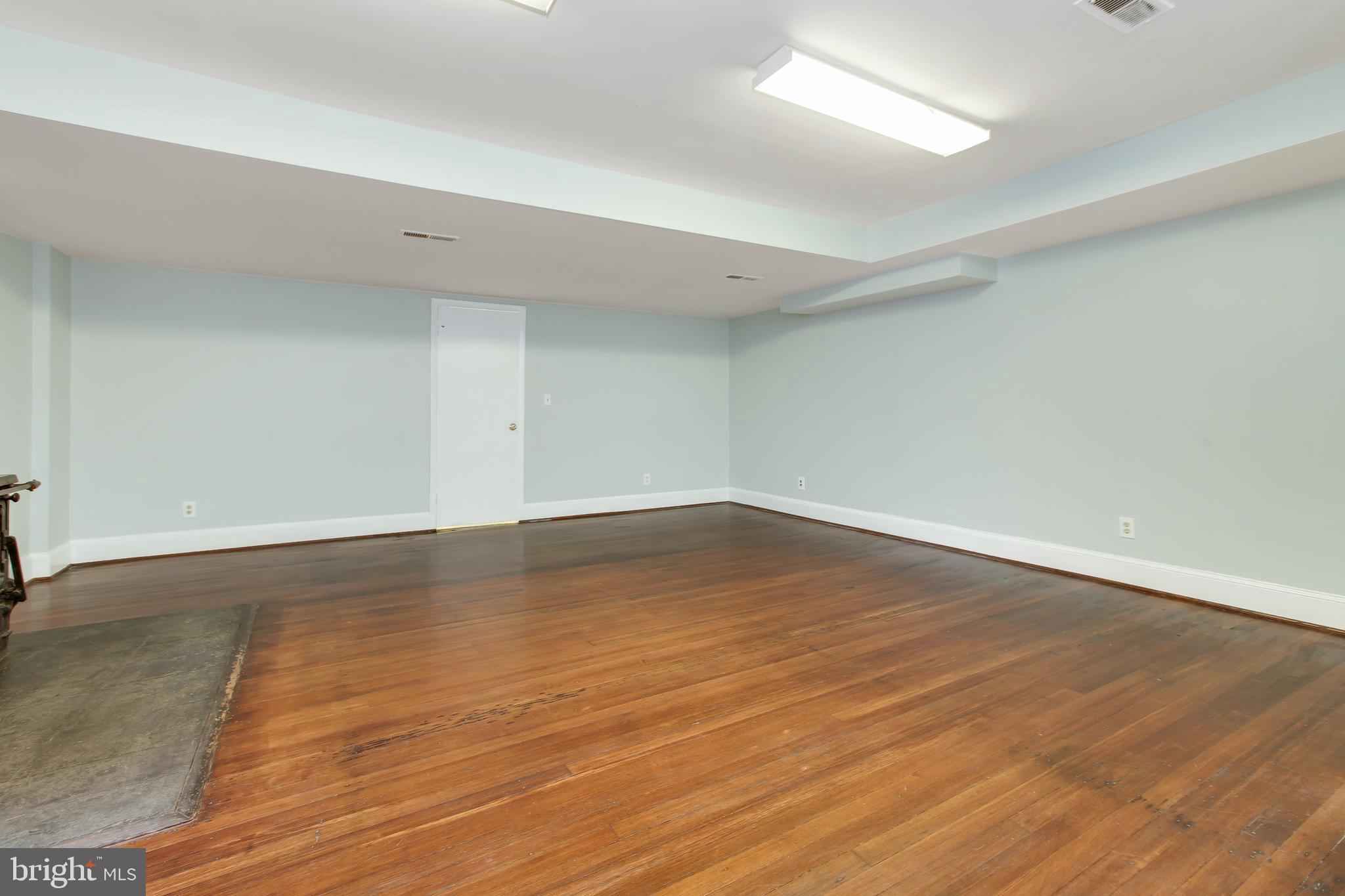 10 West Madison Street, Unit 1 Baltimore, MD 21201 - Photo 17 of 47