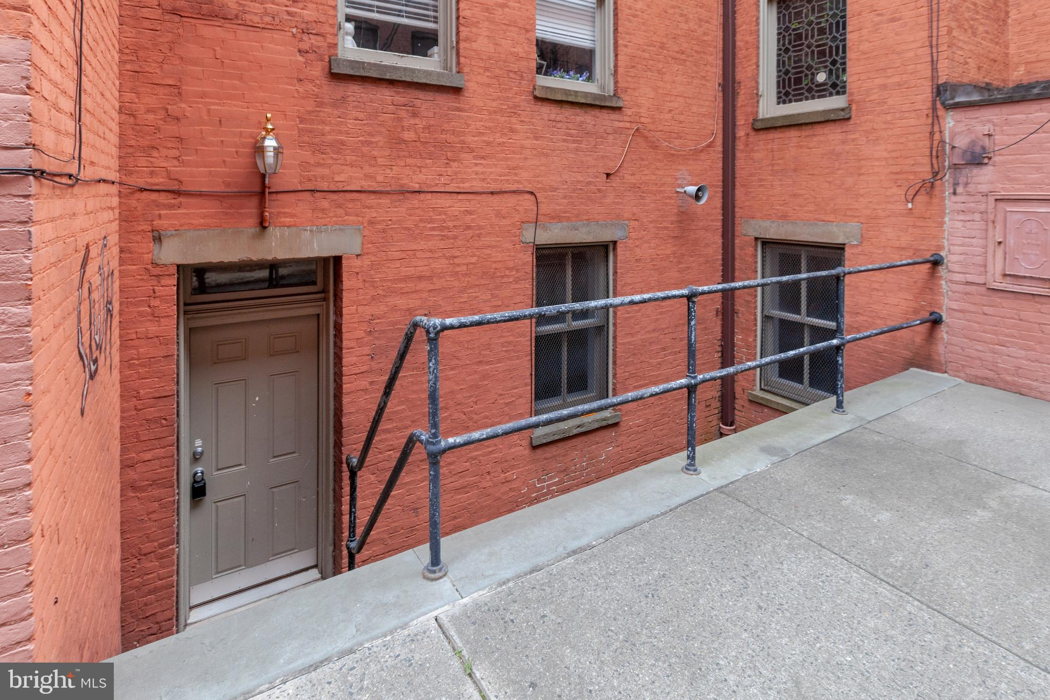 10 West Madison Street, Unit 1 Baltimore, MD 21201 - Photo 30 of 47
