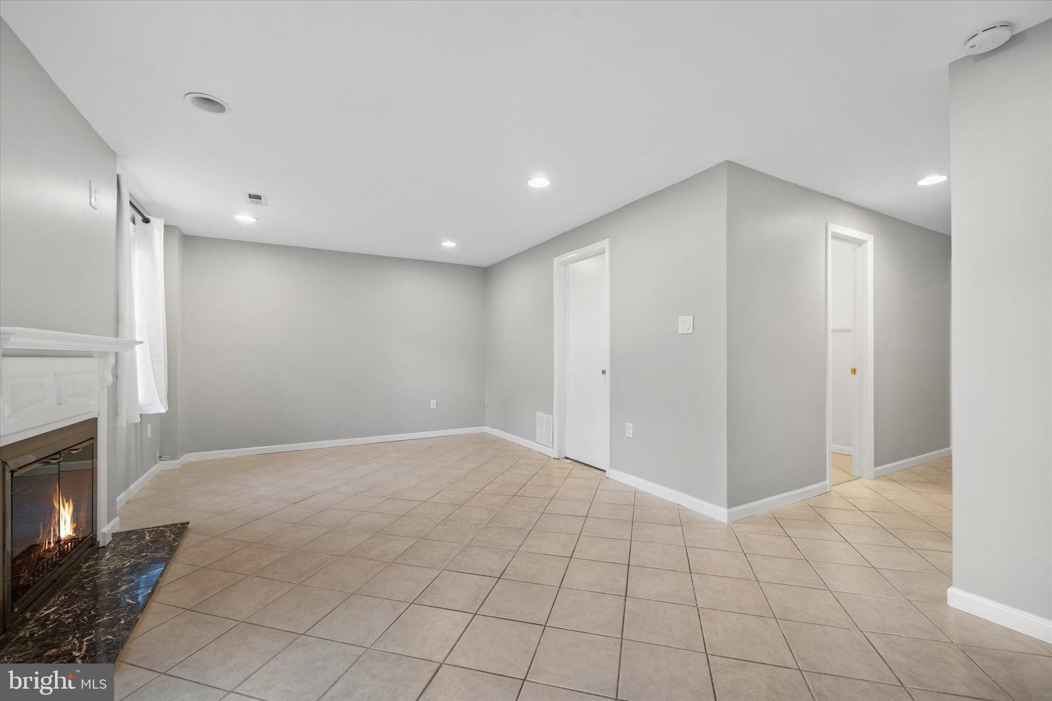 10276 Arizona Circle, Unit 61 Bethesda, MD 20817 - Photo 28 of 42 a view of an empty room