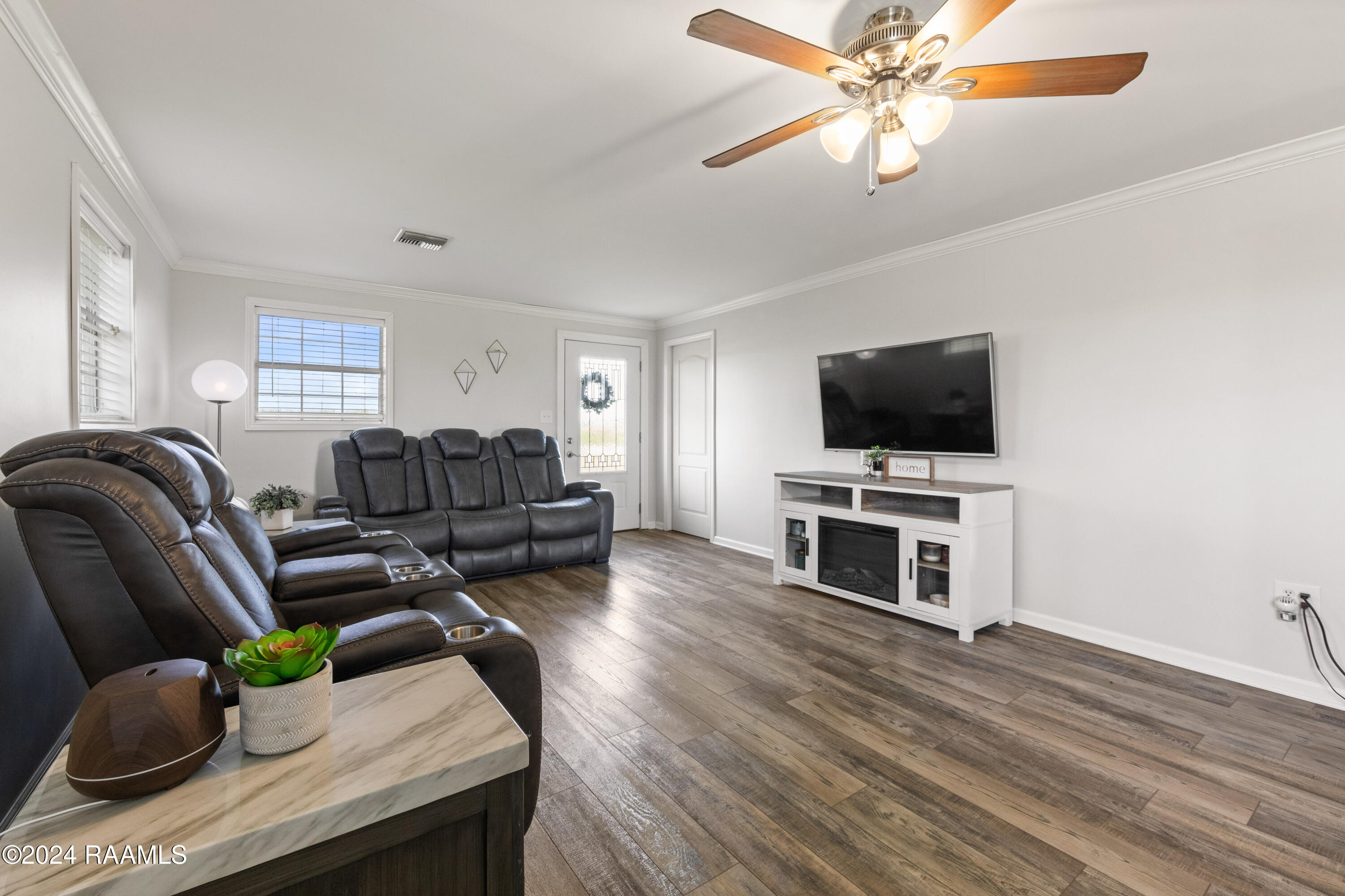 15511 Pershing Road Kaplan, LA 70548 - Photo 7 of 45 15511 W Pershing