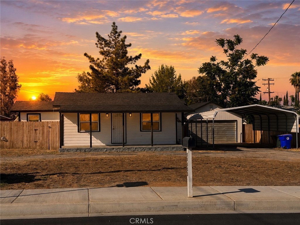 34335 County Line Road Yucaipa, CA 92320 - Photo 2 of 14 AI altered to add sunset