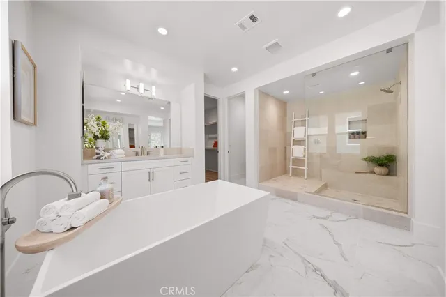 $2,378,000 | 5767 Sunrise Rdg Lane, Lake Forest, CA 92679