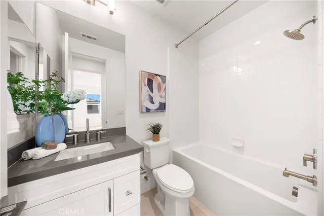 $2,378,000 | 5767 Sunrise Rdg Lane, Lake Forest, CA 92679