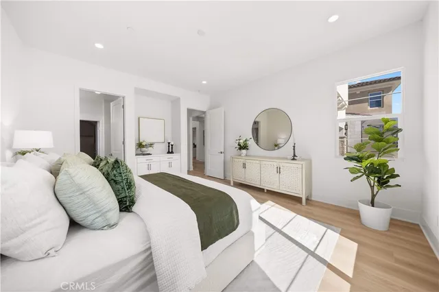 $2,378,000 | 5767 Sunrise Rdg Lane, Lake Forest, CA 92679