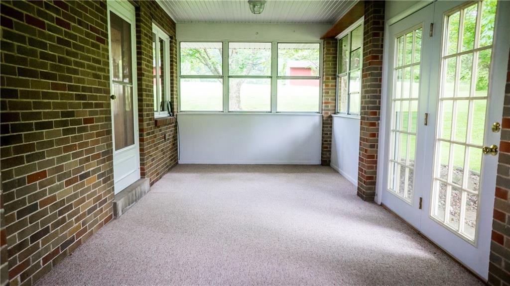251 Welsh Road Valencia, PA 16059 - Photo 20 of 25 23x10 Three Season Room Overlooking Well Manicured Yard