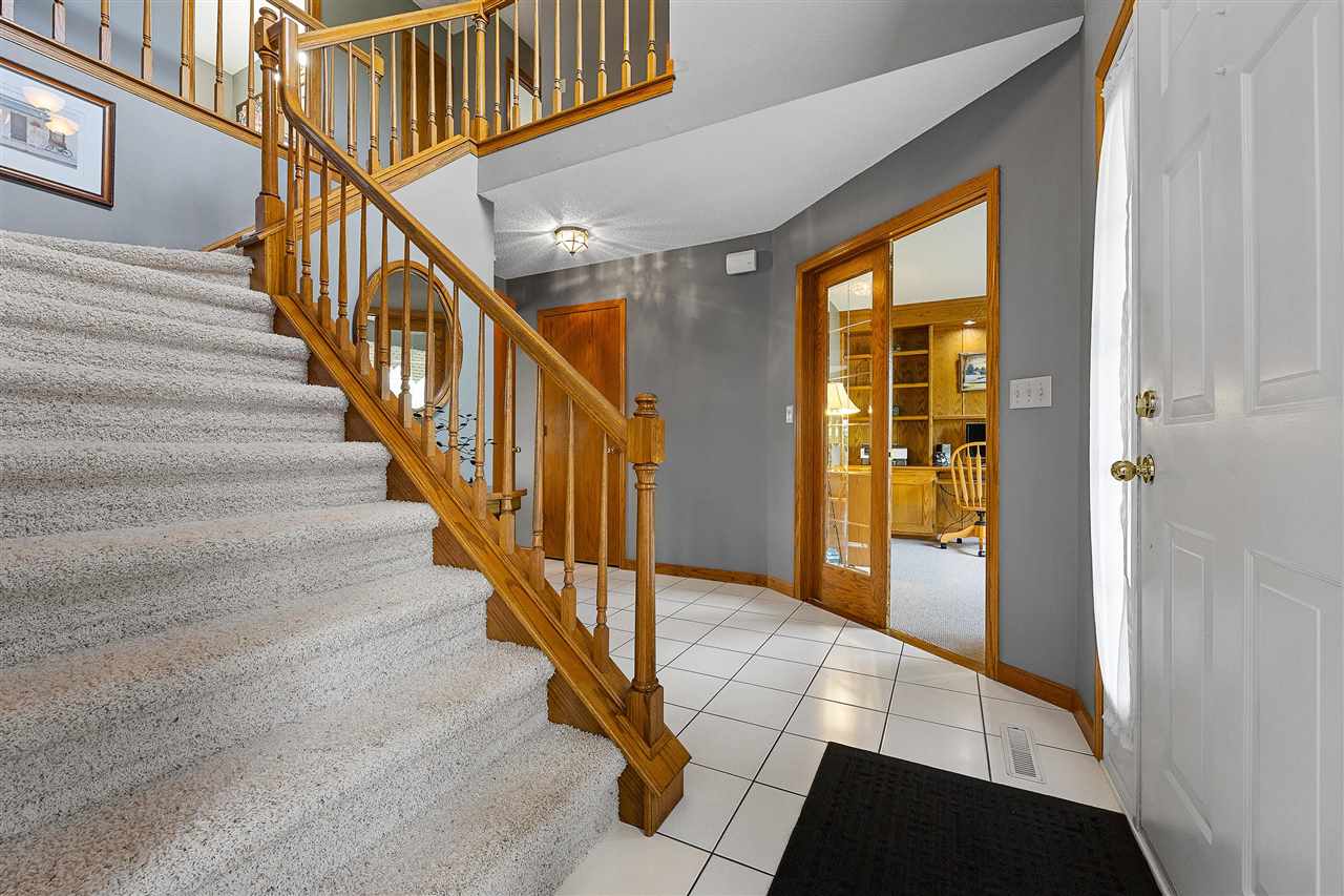 6919 Rockingham Drive Southwest Cedar Rapids, IA 52404 - Photo 3 of 55 Gallery Image 3