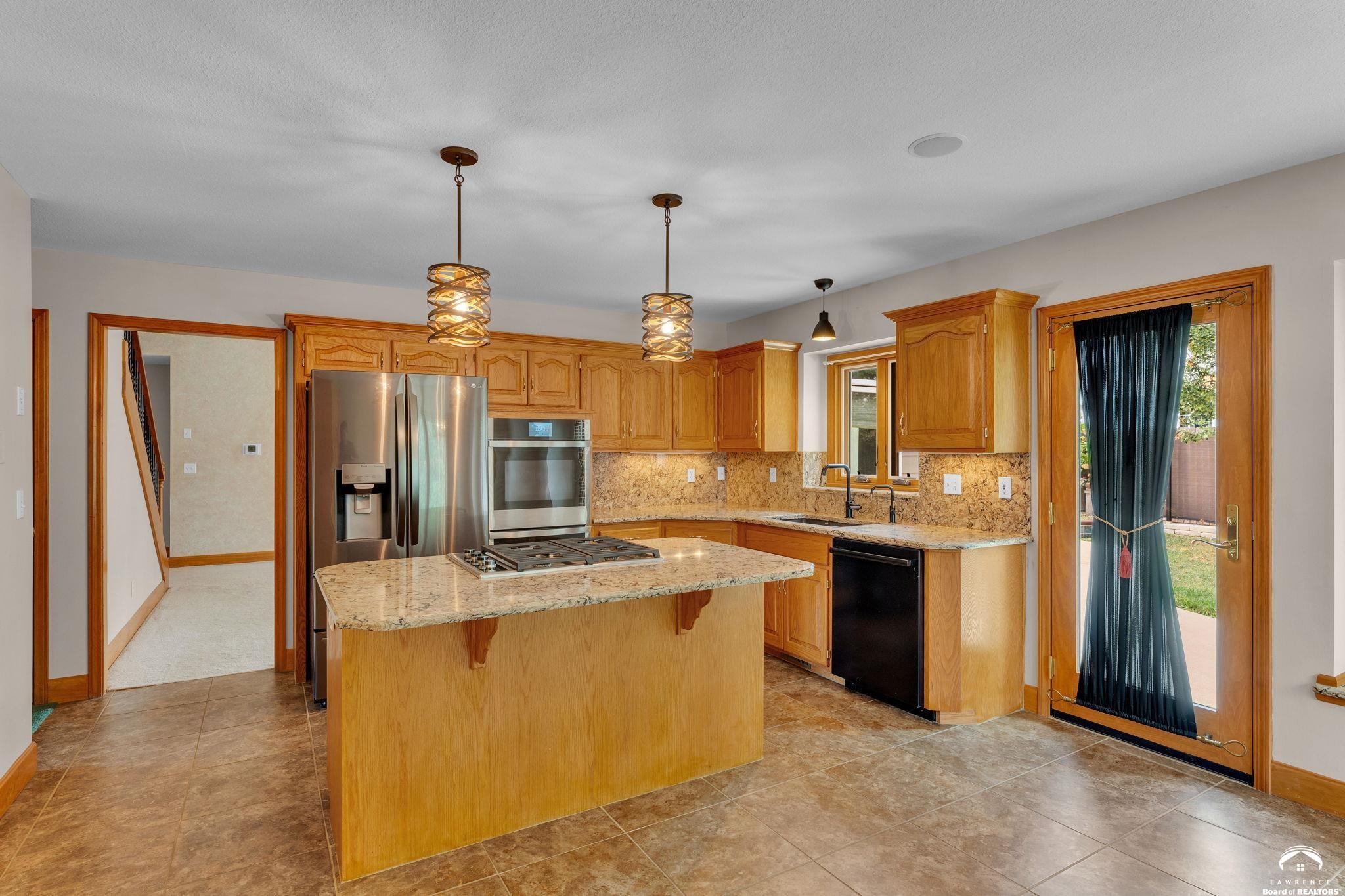 4709 Carmel Place Lawrence, KS 66047 - Photo 23 of 86