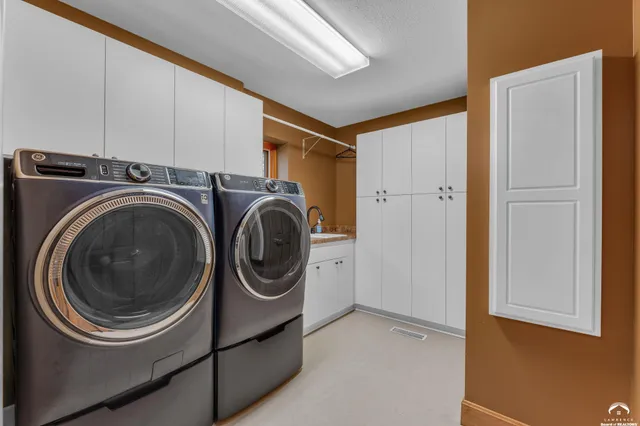 $699,000 | 4709 Carmel Place, Lawrence, KS 66047