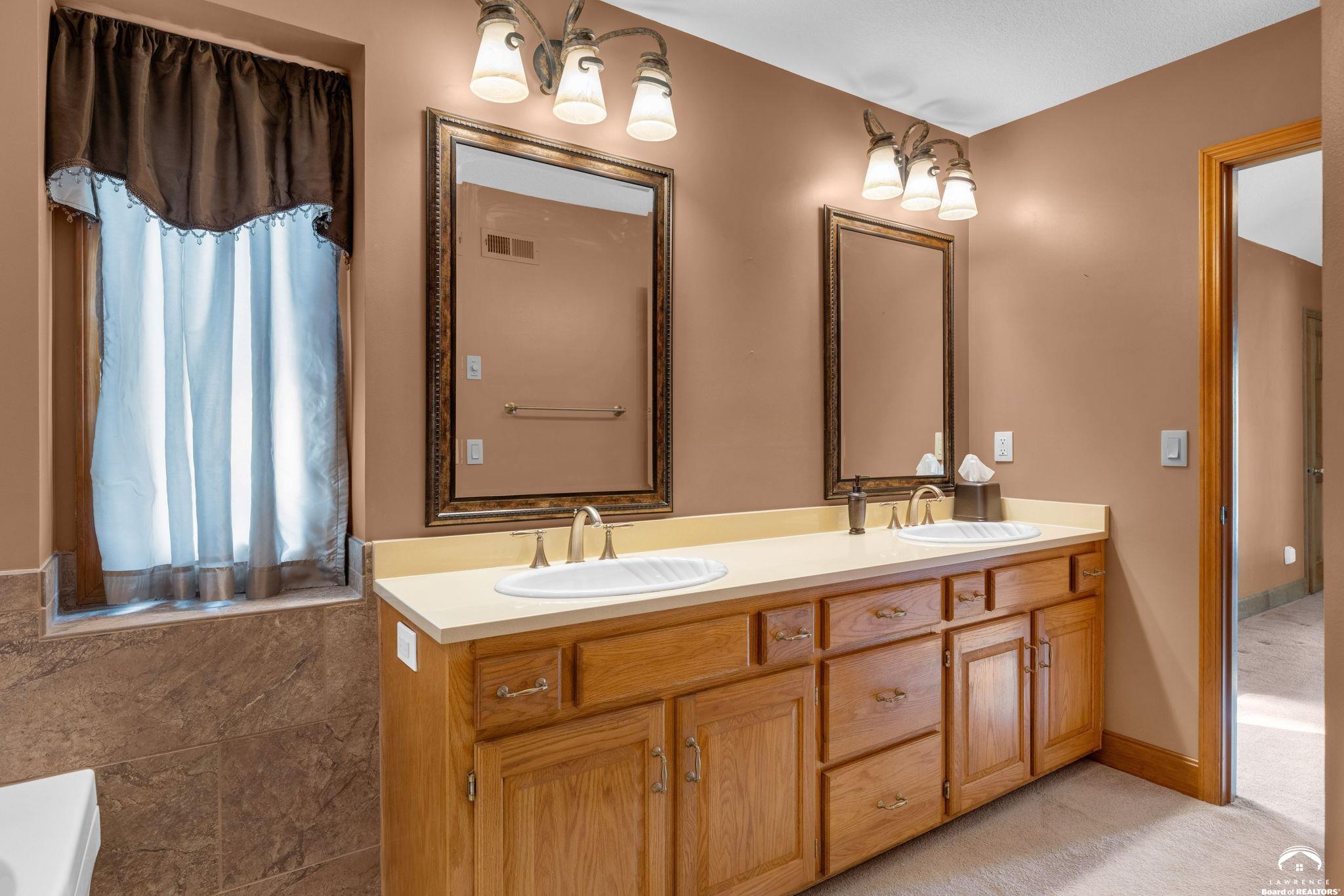 4709 Carmel Place Lawrence, KS 66047 - Photo 32 of 86