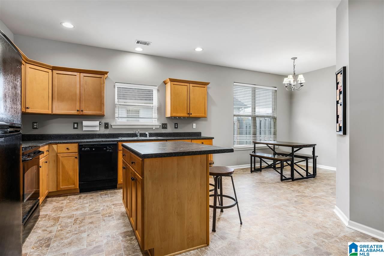 4236 Sierra Way Gardendale, AL 35071 - Photo 3 of 27