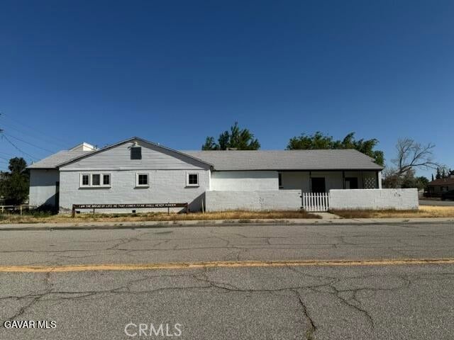 2069 Inyo Street Mojave, CA 93501 - Photo 1 of 24